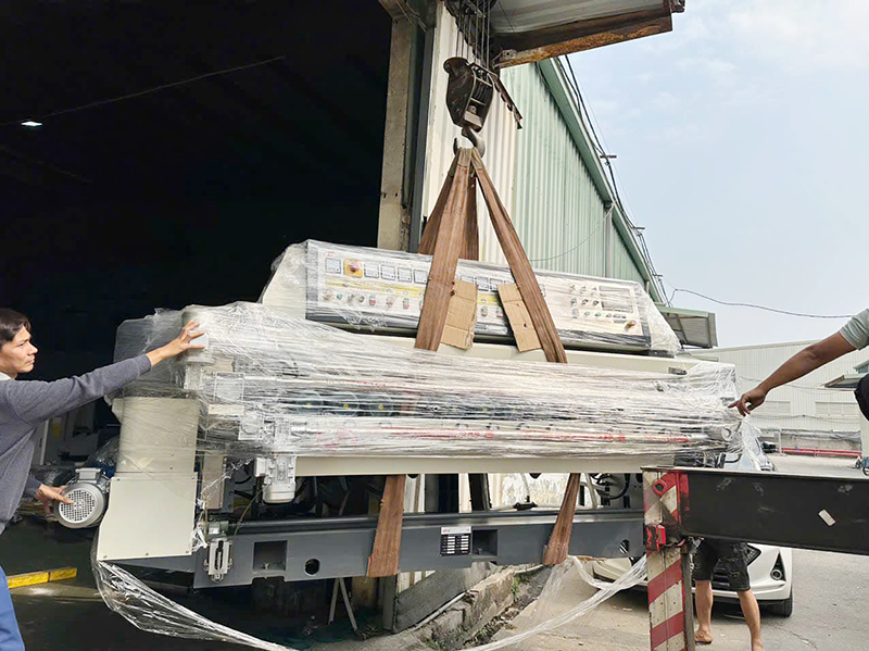 Chuyển giao máy mài kính vát cạnh Datuo 371 cho Gương kính Hà Tâm