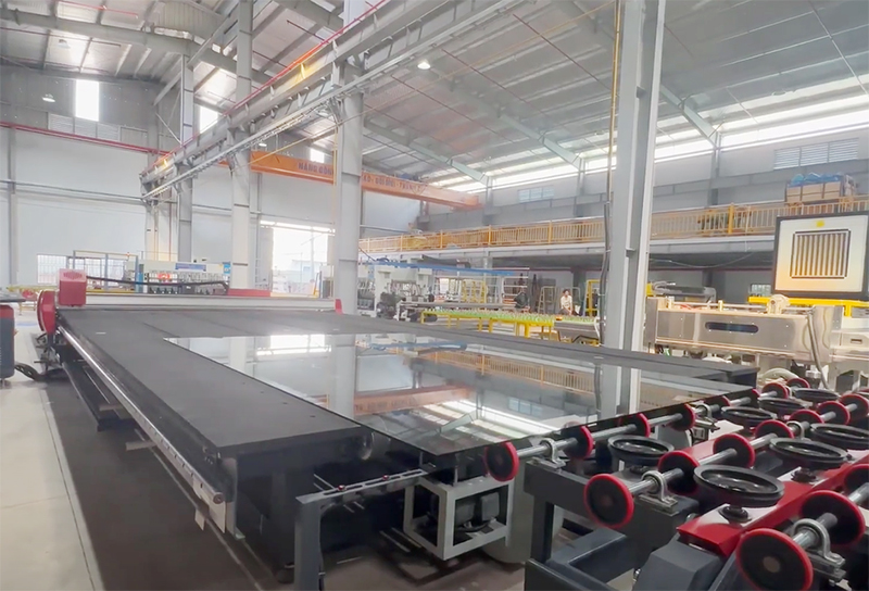 Mua máy cắt kính CNC tại Huế – Sự lựa chọn hoàn hảo cho doanh nghiệp của bạn
