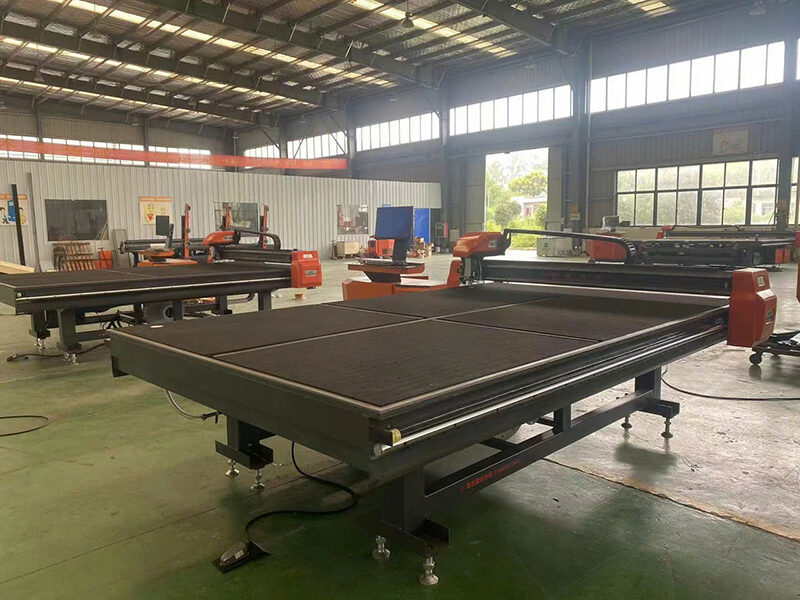 Những máy móc thiết yếu trong xưởng sản xuất cánh kính nội thất 2
