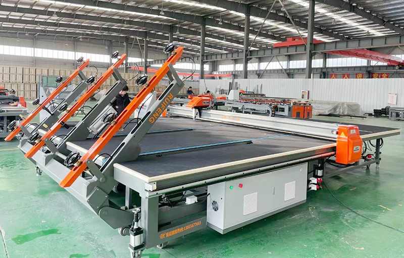 Vai trò và chức năng của máy cắt gương kính CNC trong sản xuất gương kính trang trí