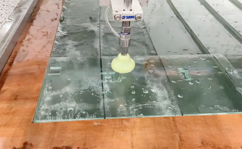 dia chi ban may cat tia nuoc tai Hai Phong gia tot nhat