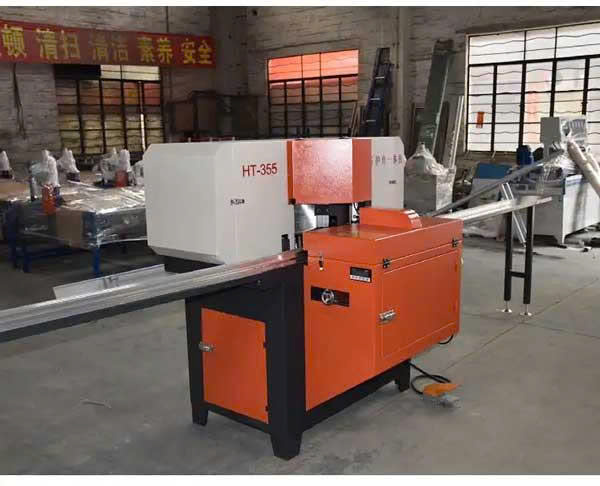 đầu tư máy sản xuất cánh kính nội thất -máy cắt nhôm nội thất 2